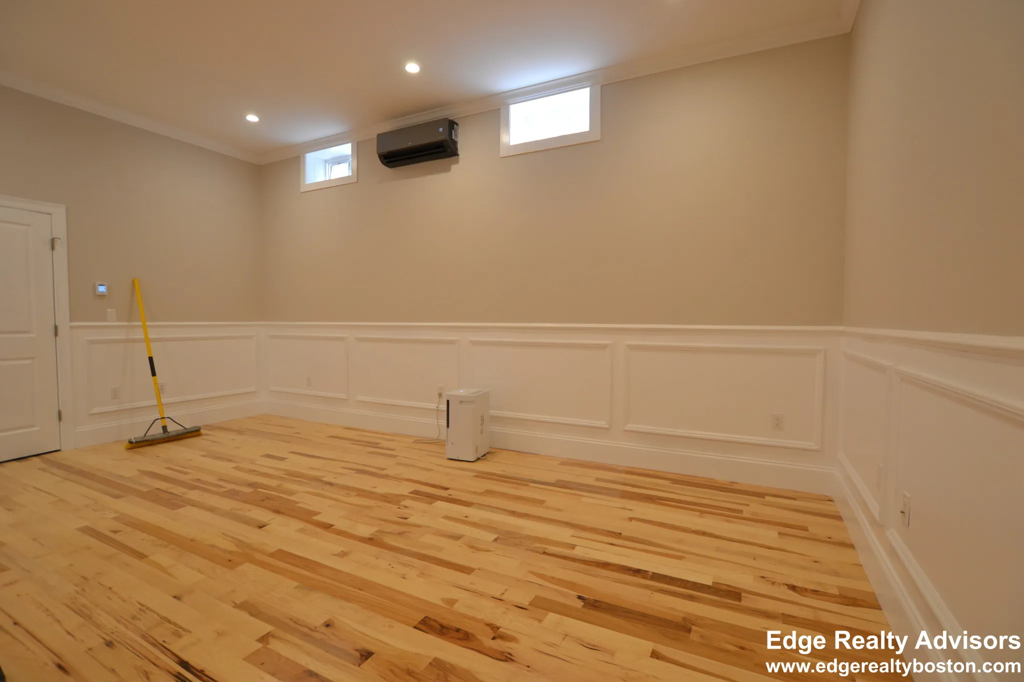 164 Bigelow St, Oak Square