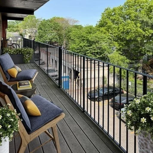 880 E 4th St, South Boston