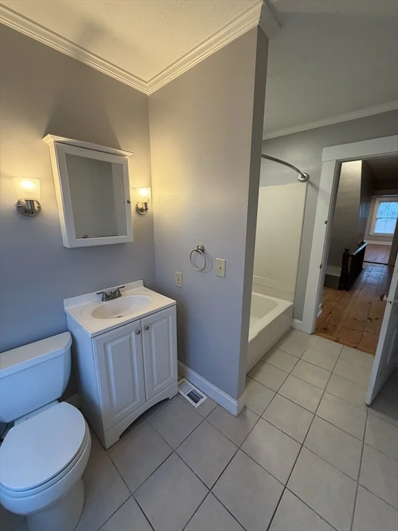 3-5 Locust, Amesbury