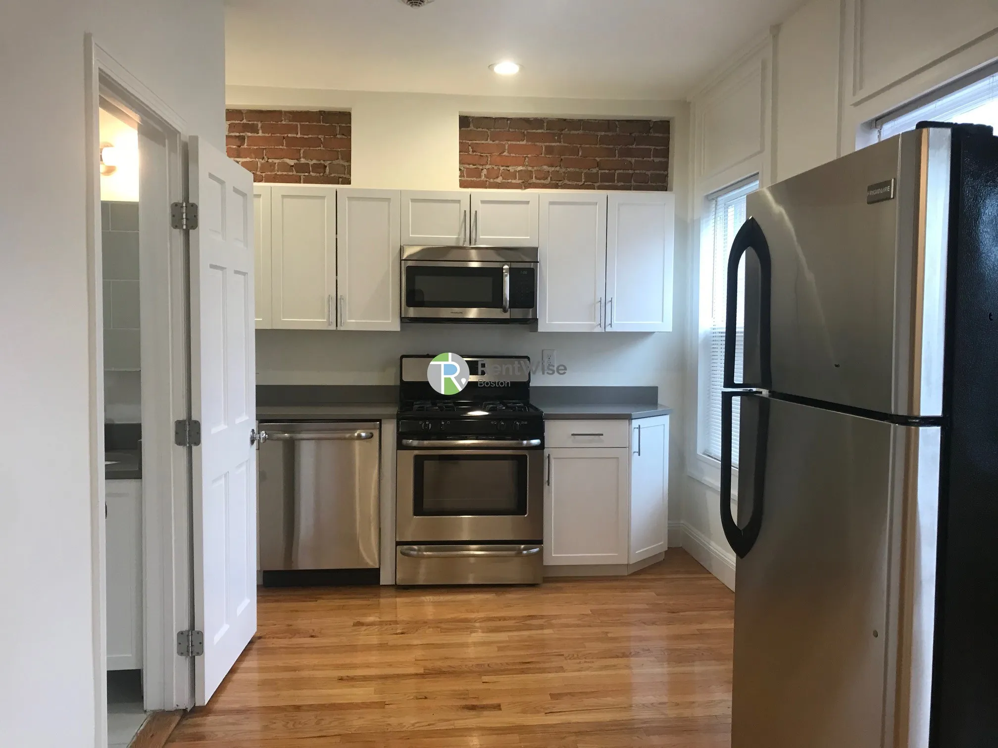 10 Brainerd Rd, Allston