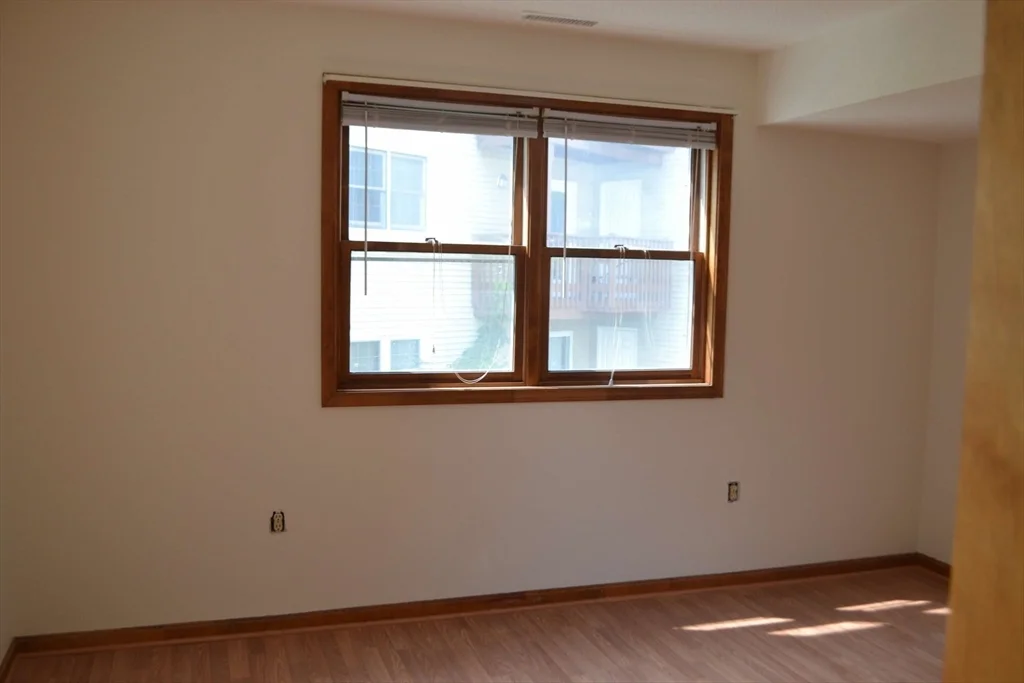 369 Aiken Ave, Centralville