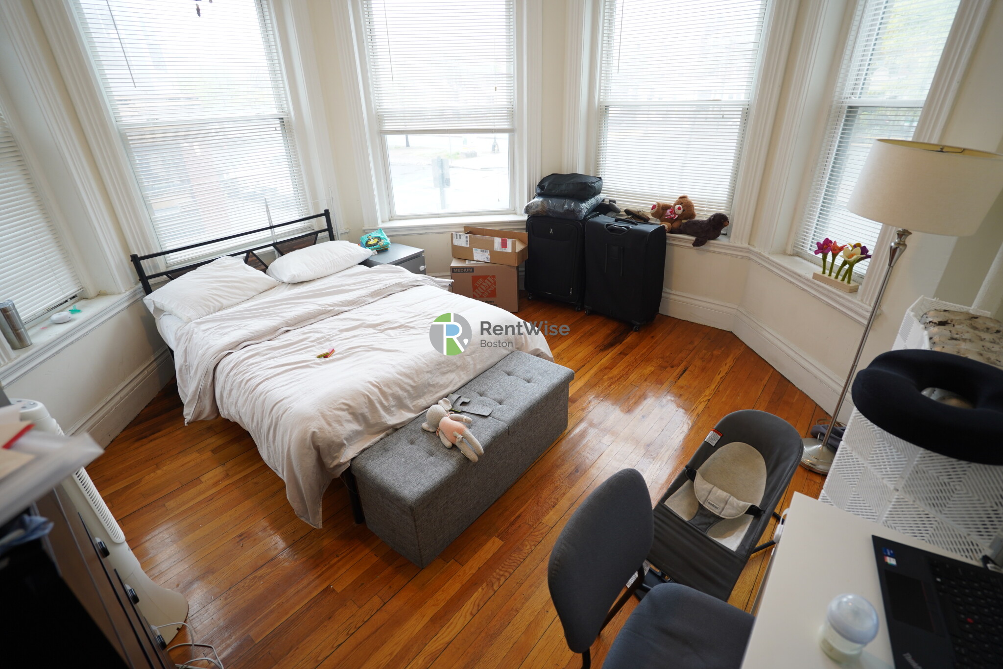 1302 Commonwealth Ave, Allston