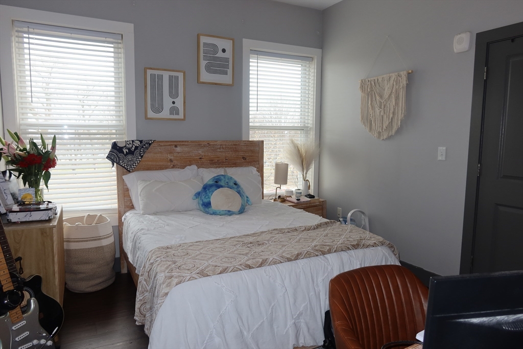 870 E 5th, South Boston