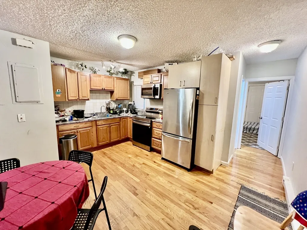 227 Everett St, East Boston