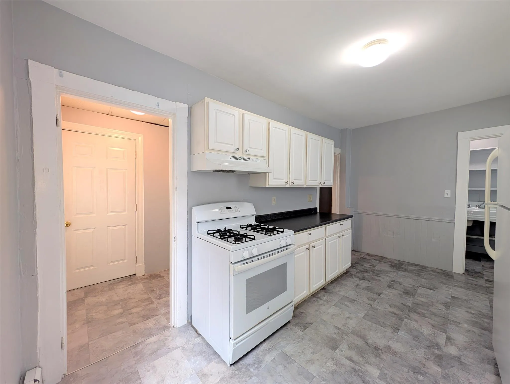 322 Beacon St, Ward Two