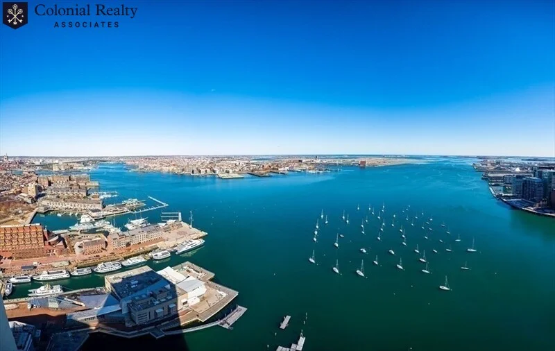 85 East India Row, Downtown