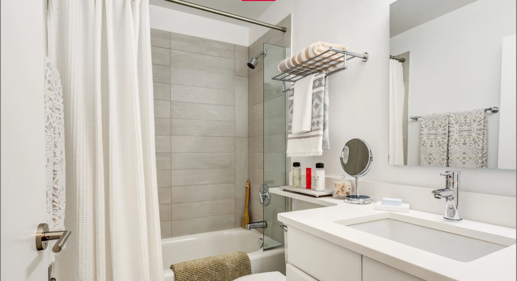 125 Devonshire Pl, Downtown