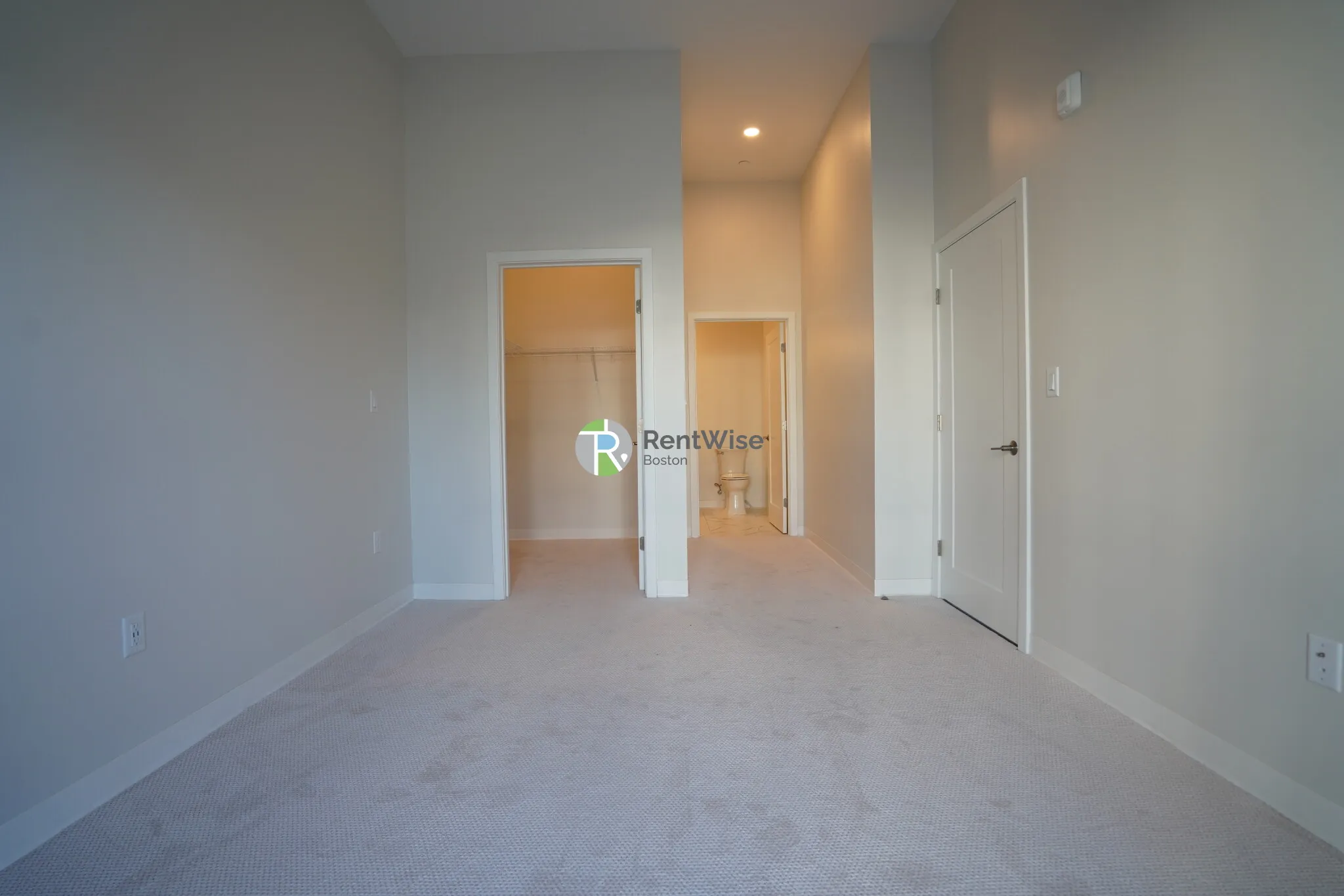 289 Walk Hill St, Roslindale