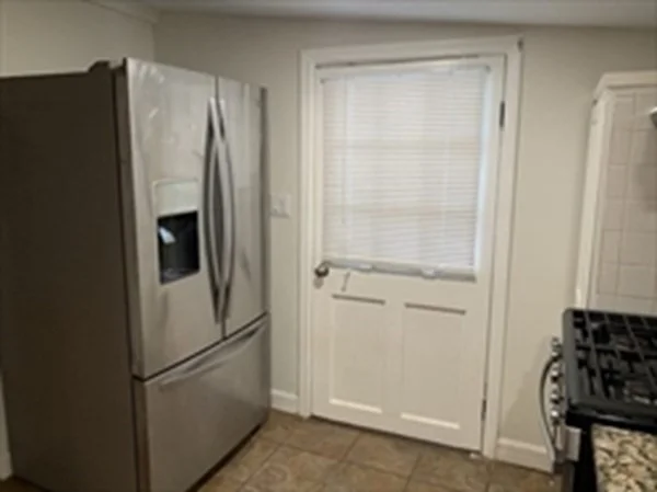 28 Paomet Rd, Weymouth