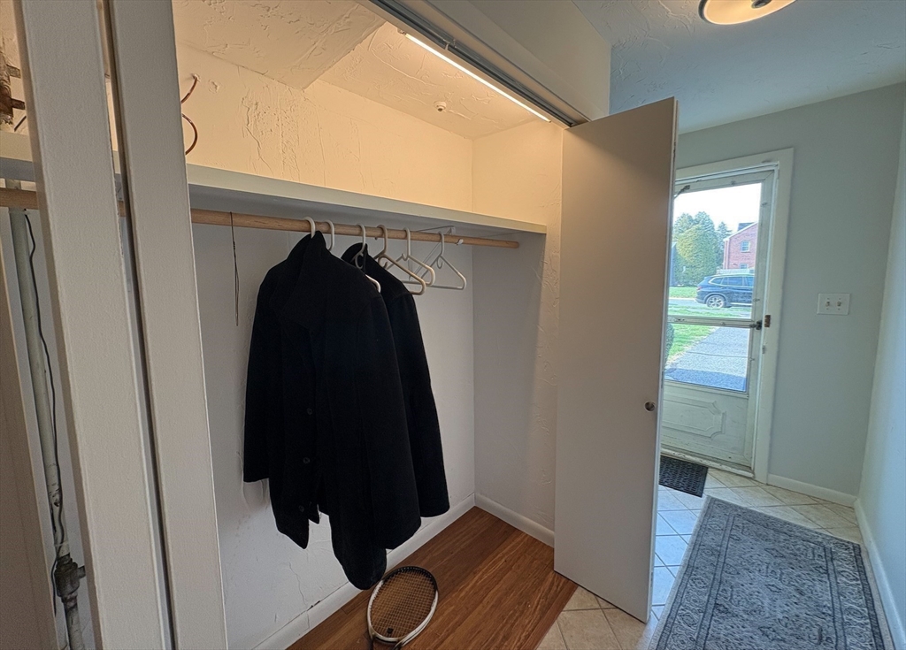 72 Ethyl Way, Stoughton