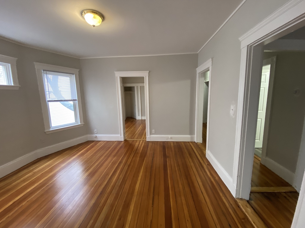 4 bed, 1 bath apartment for rent at 77 Topliff St Unit 2, Dorchester — photo 8 of 9
