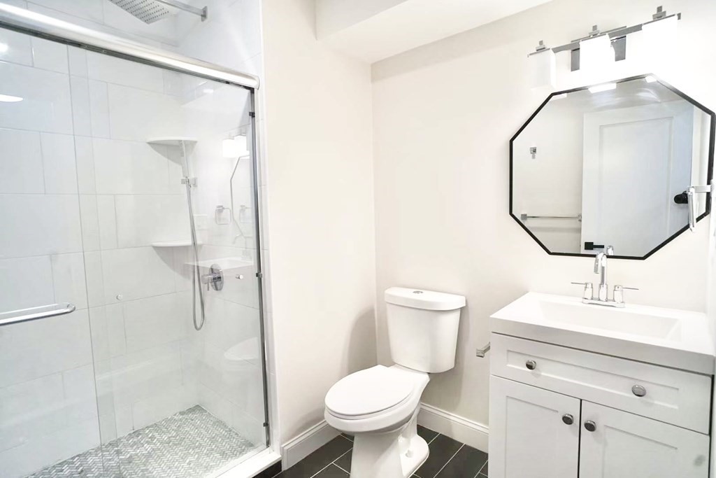 5 bed, 2 bath apartment for rent at 75 Wareham St Unit 1, Tufts University — photo 8 of 10