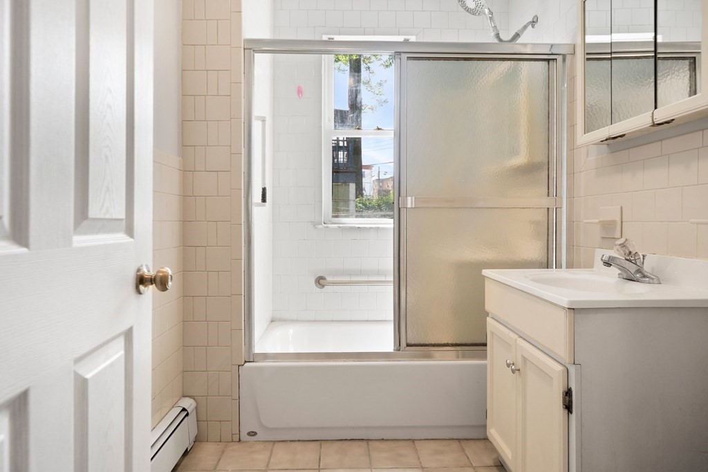 2 bed, 1 bath apartment for rent at 23 Cottage St Unit 1, Dorchester — photo 9 of 11