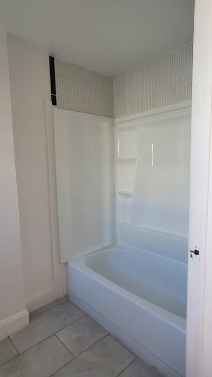 3 bed, 1 bath apartment for rent at 155 Centre Unit 3, Roxbury — photo 18 of 18