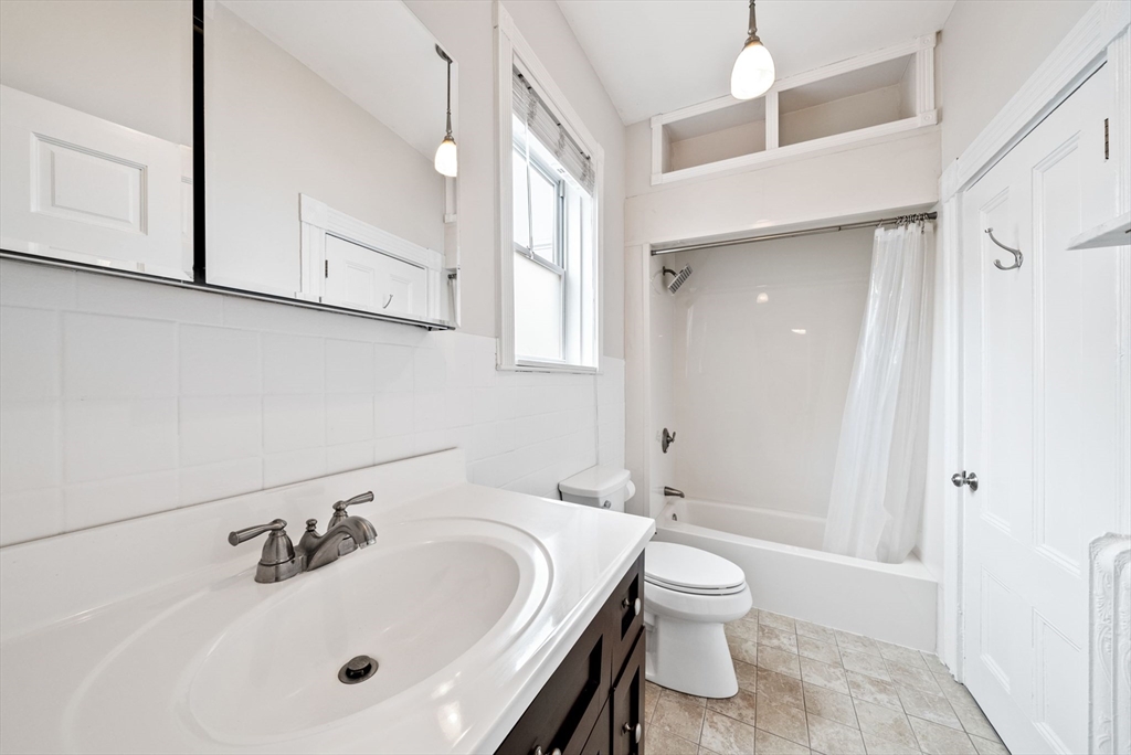 118 Princeton St, East Boston