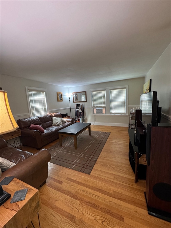 350 Jefferson Ave, Salem