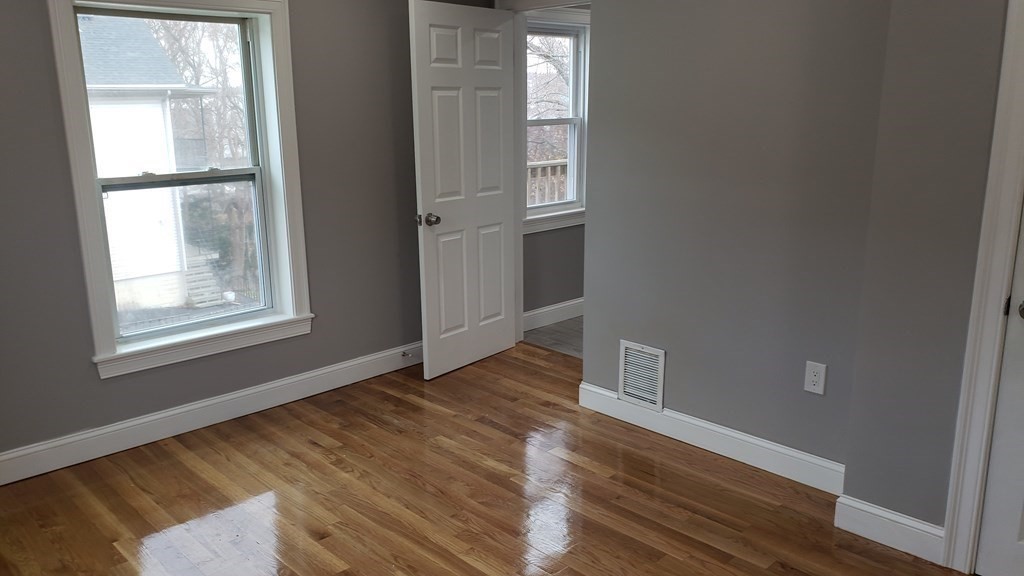 230 Granite St, Quincy