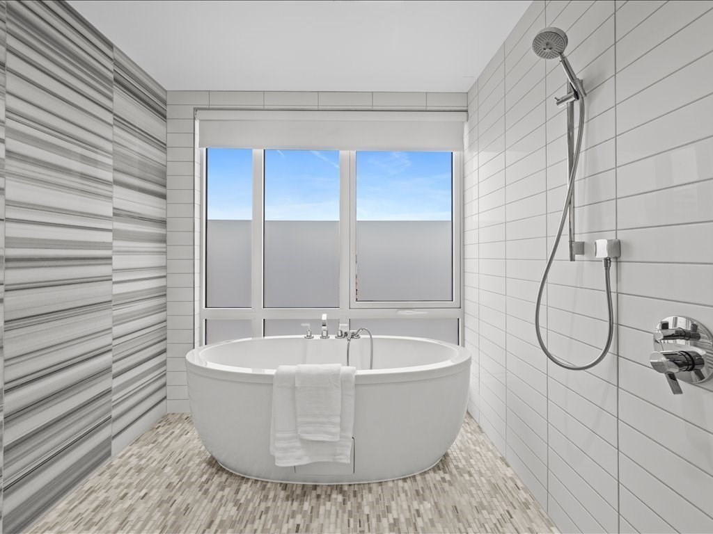 110 Broad St, Waterfront