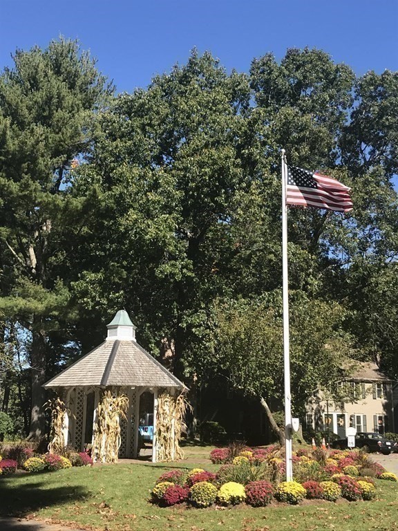 521 Wellman Ave, Chelmsford