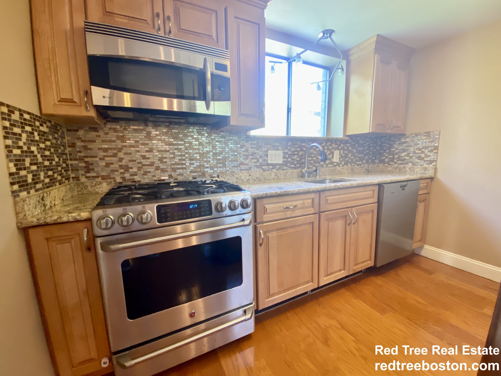 20 Stearns Rd, Coolidge Corner