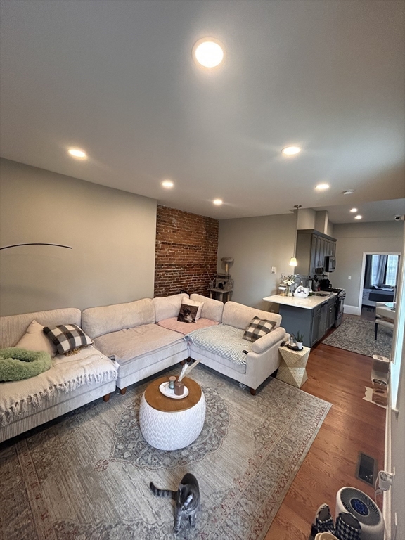 141 Galen St, Watertown