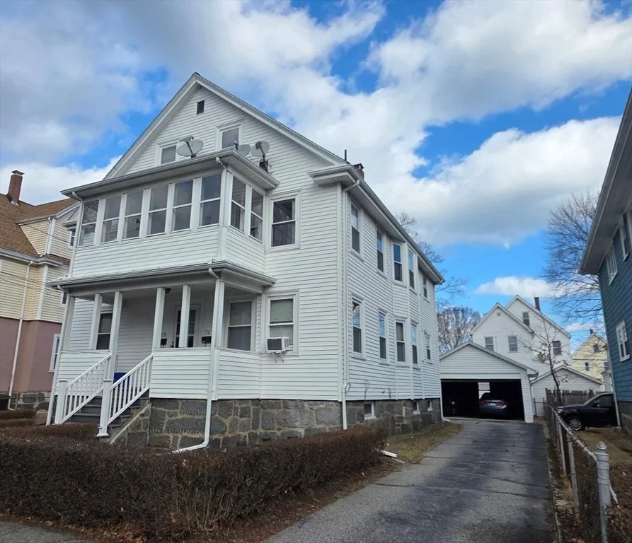 176 Safford, Wollaston