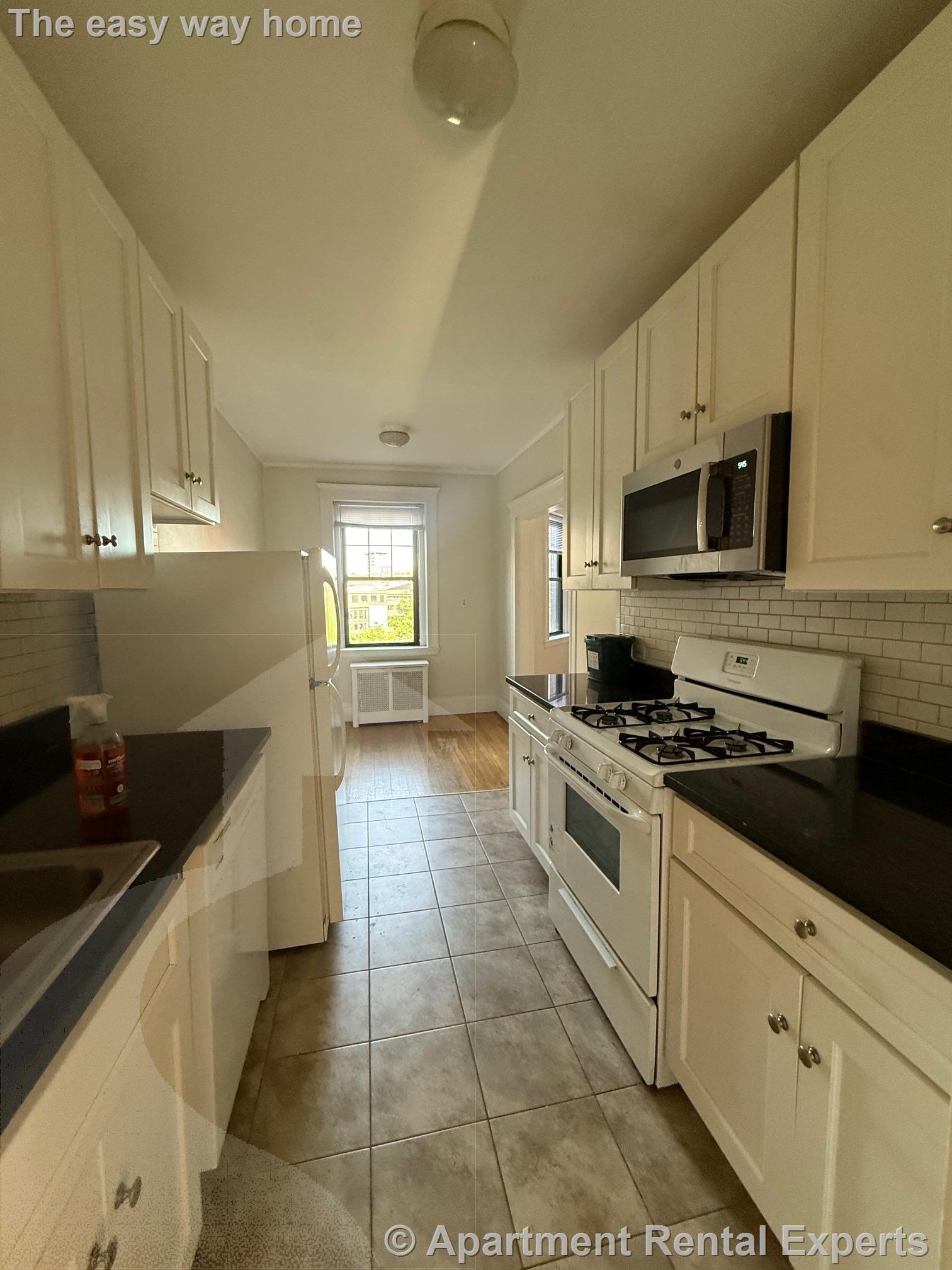 1558 Massachusetts Ave, Harvard Square