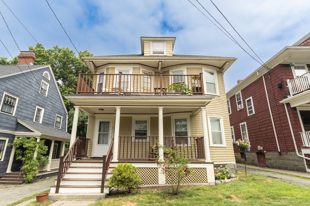 15 Castleton St, Jamaica Plain