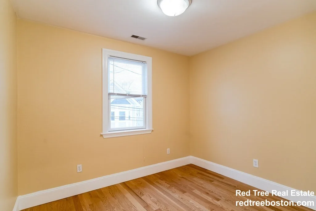 164 Boylston St, Jamaica Plain