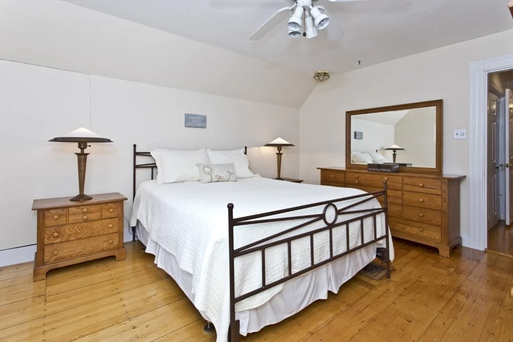 204 Franklin, Melrose