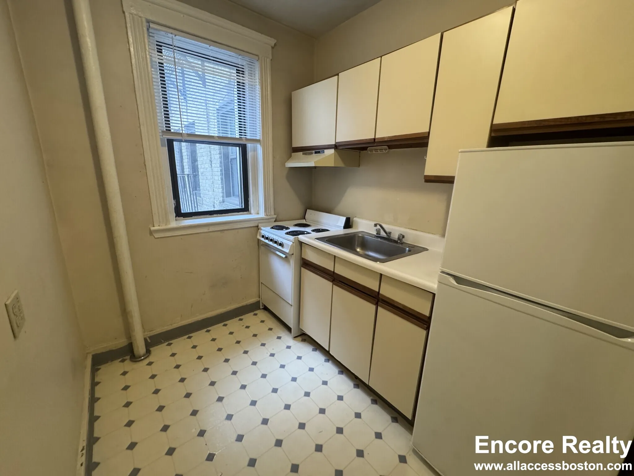 11 Peterborough St, Fenway