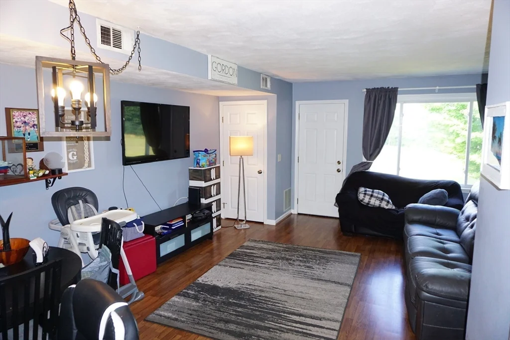 100 Merrimack Ave, Dracut
