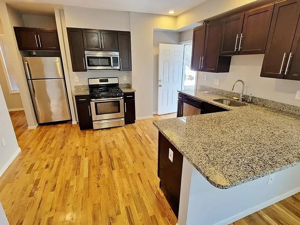 39 Pinckney St, East Somerville