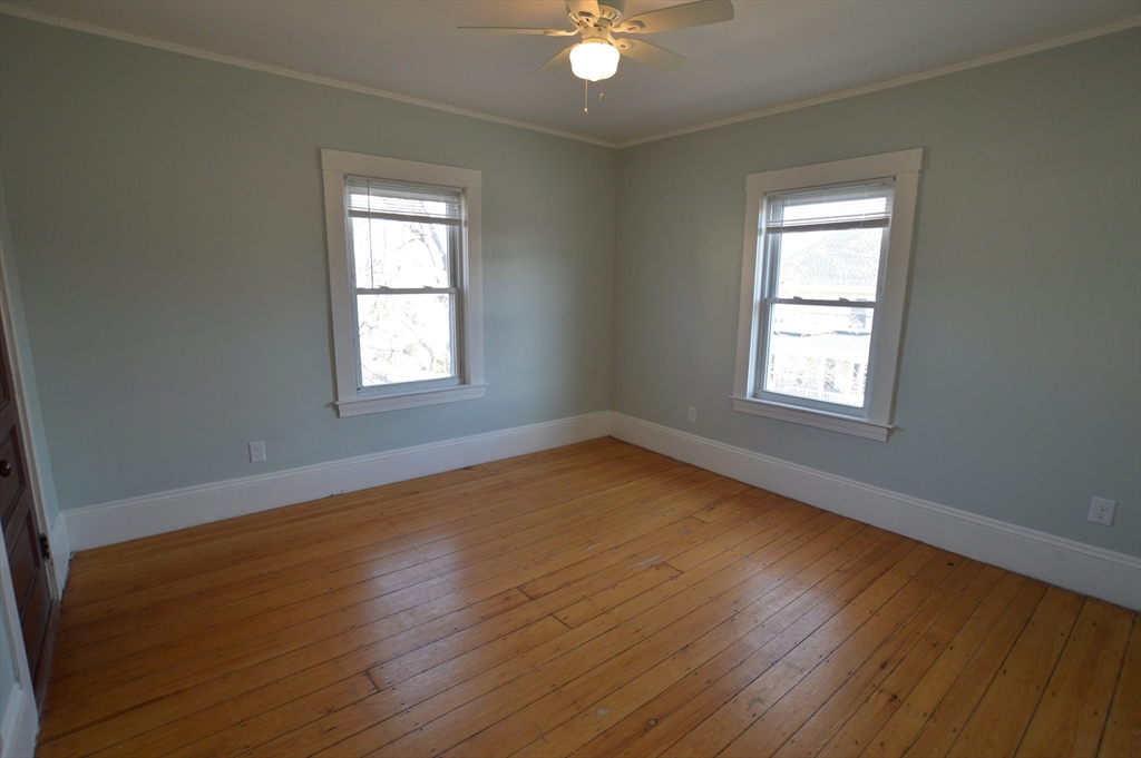 11 Woodland Ave, Beverly