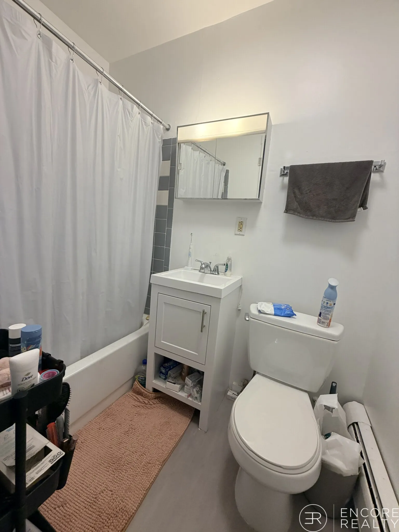 833 Beacon St, Fenway