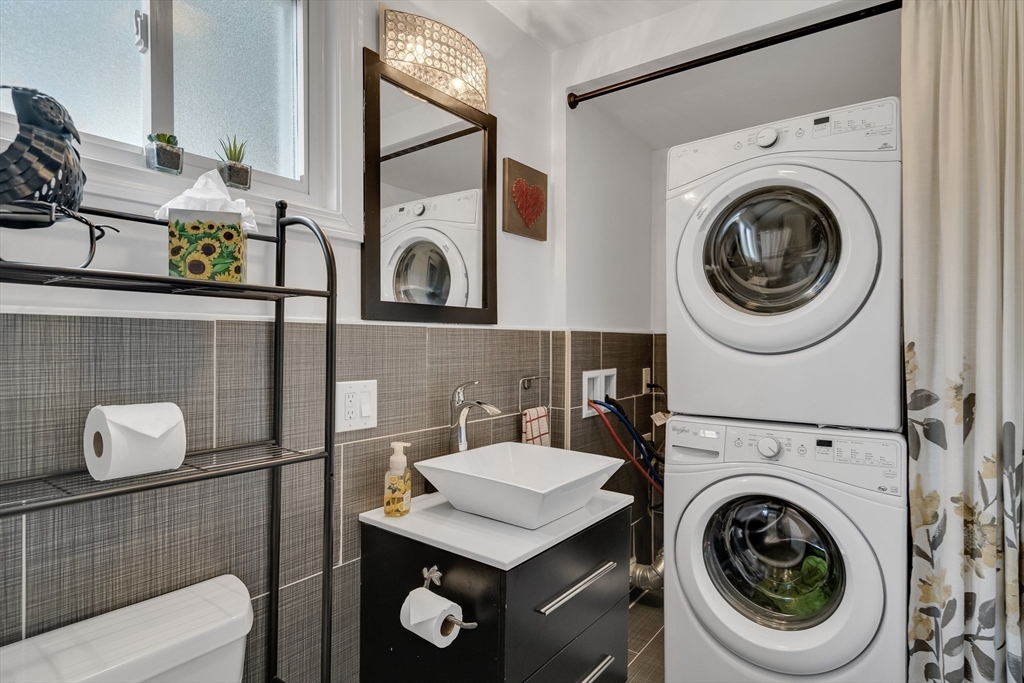 239 Hawthorne St, Malden