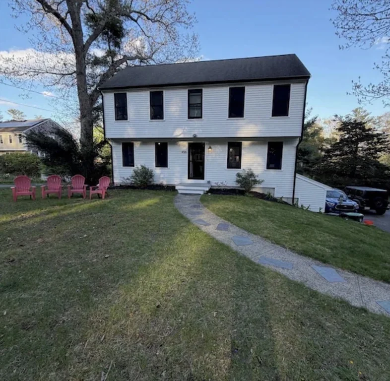 456 South River St, Marshfield