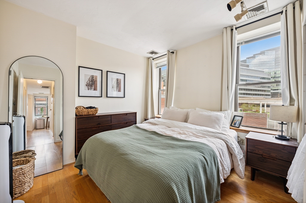 5 Grove St, Beacon Hill