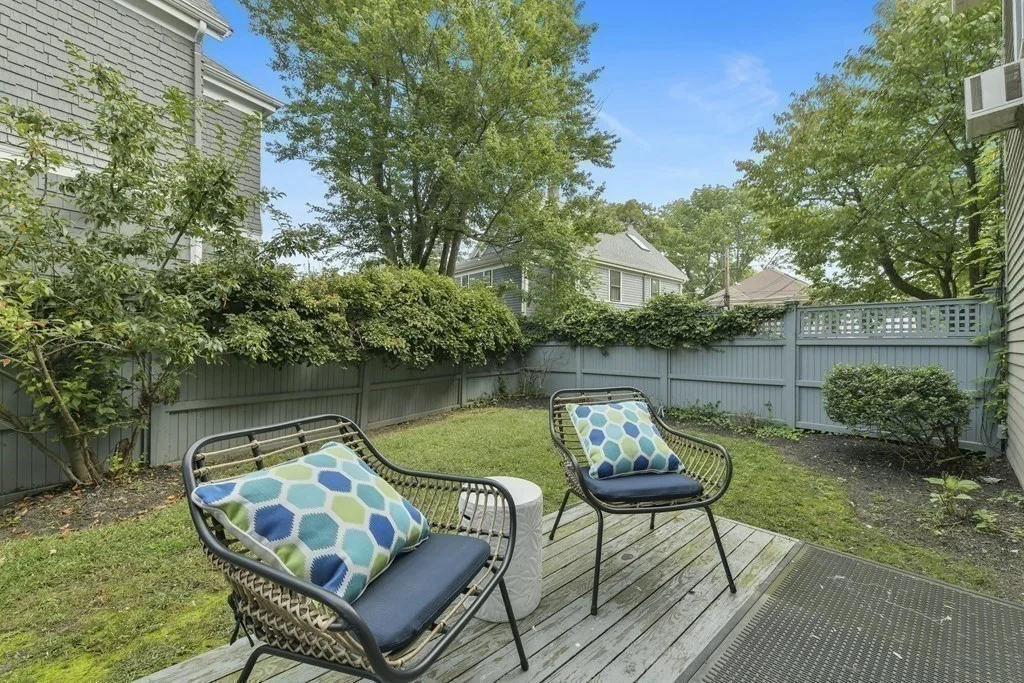 30 Lowell Sreet, Harvard Square