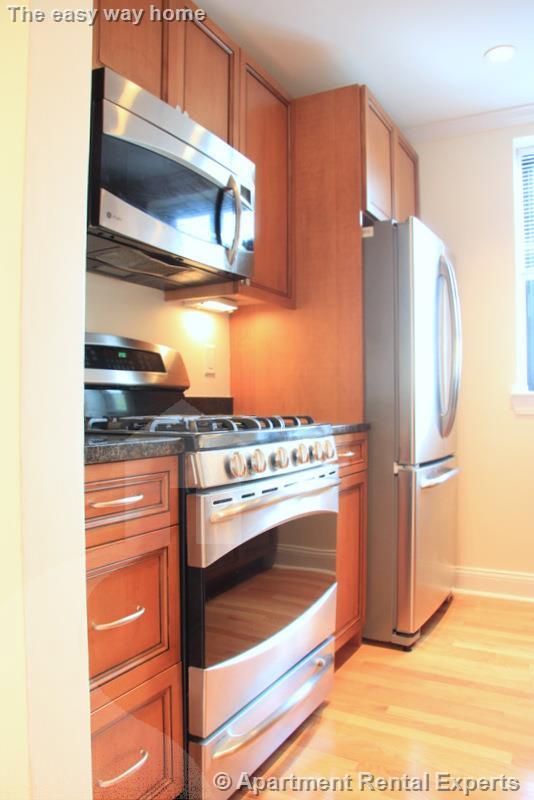 60 Brattle St, Harvard Square