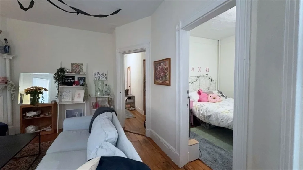 26 Darling, Mission Hill