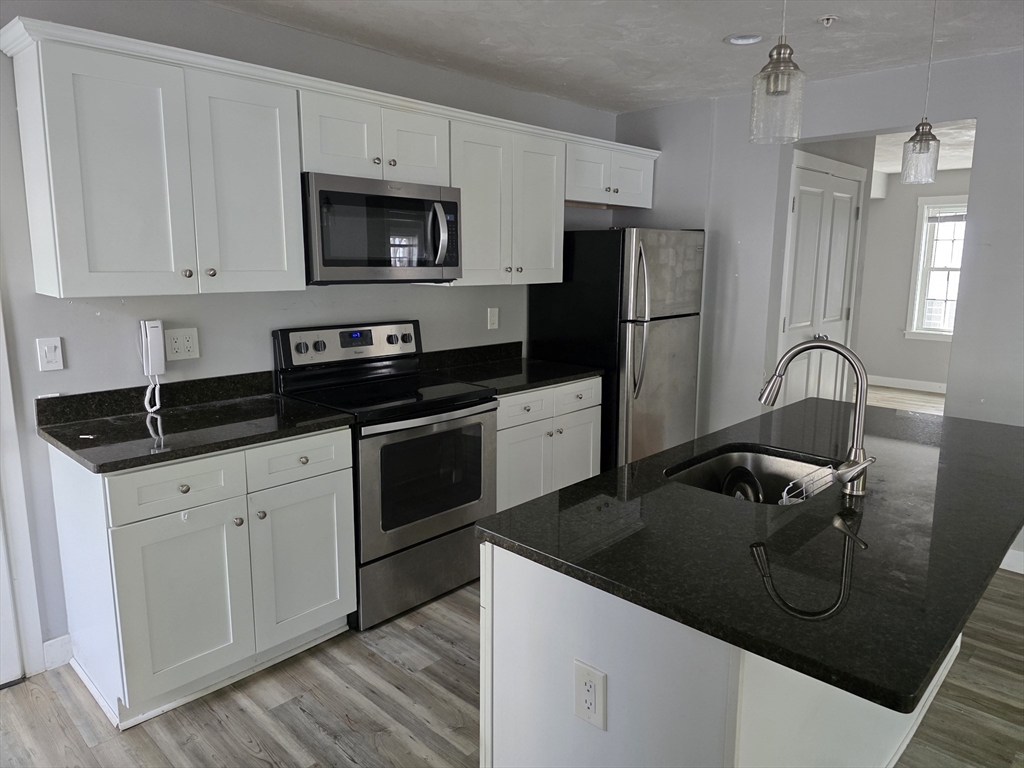 75 Merriam Ave, Leominster