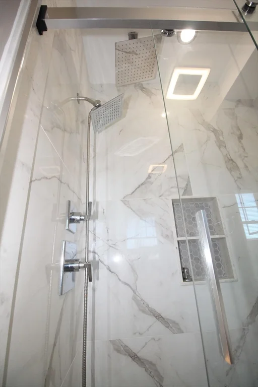 116 Main St, Everett