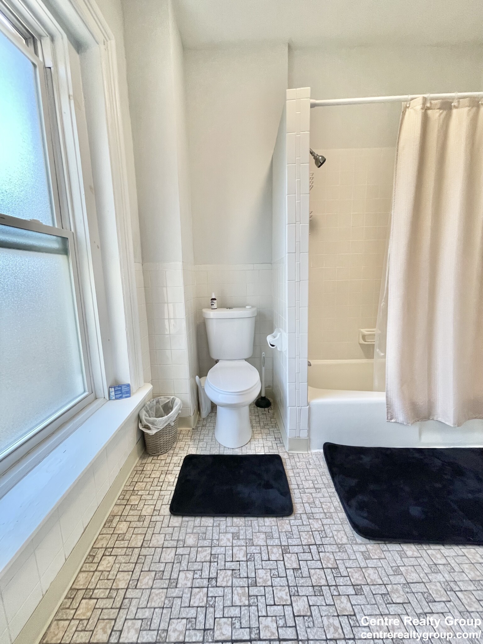 94 Mount Pleasant Ave, Roxbury