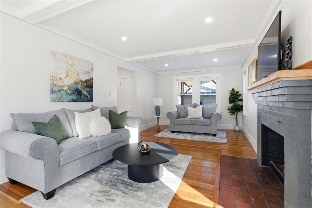 80 Blue Hills Pkwy, Milton