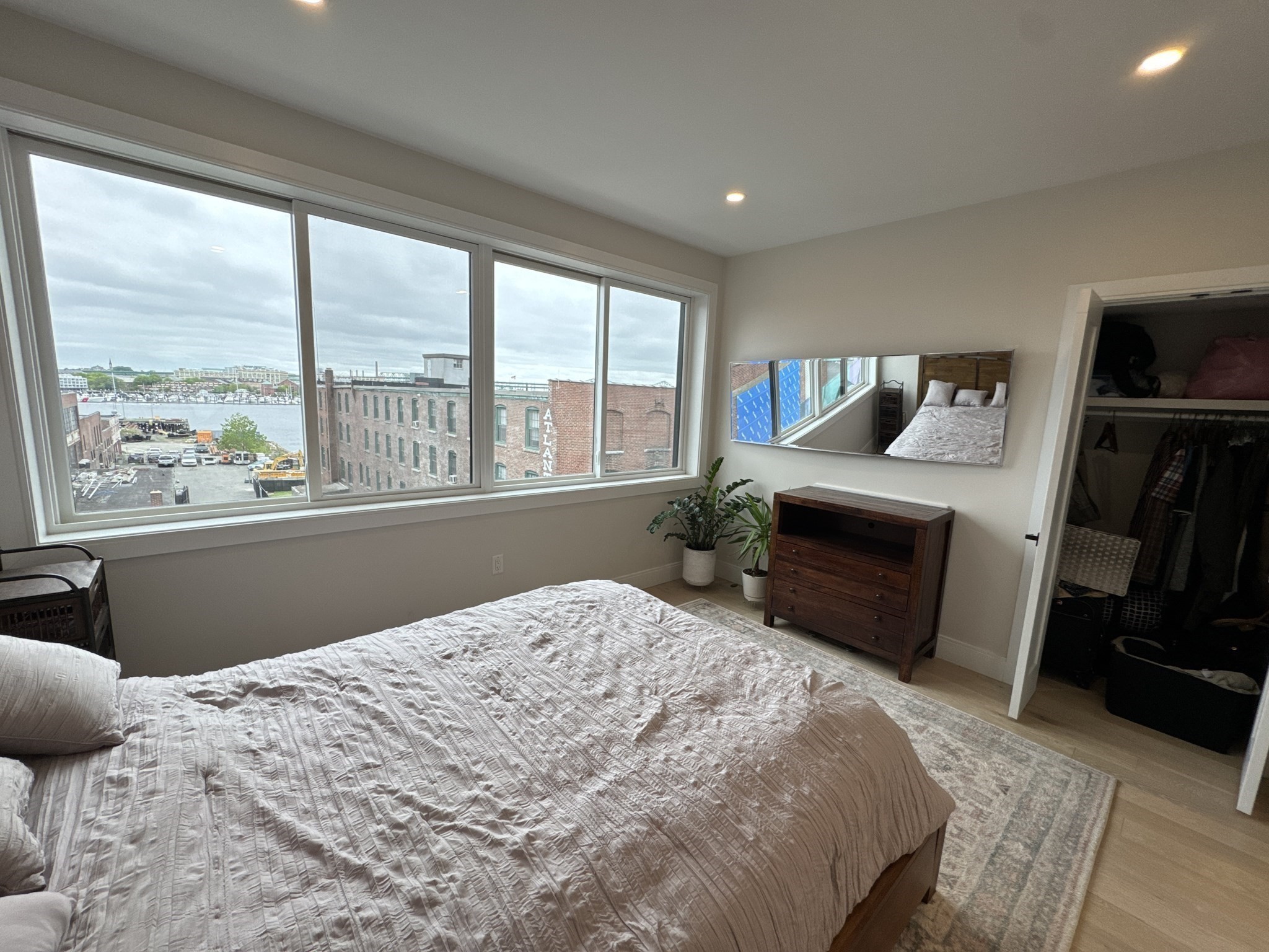 71 Border St, East Boston