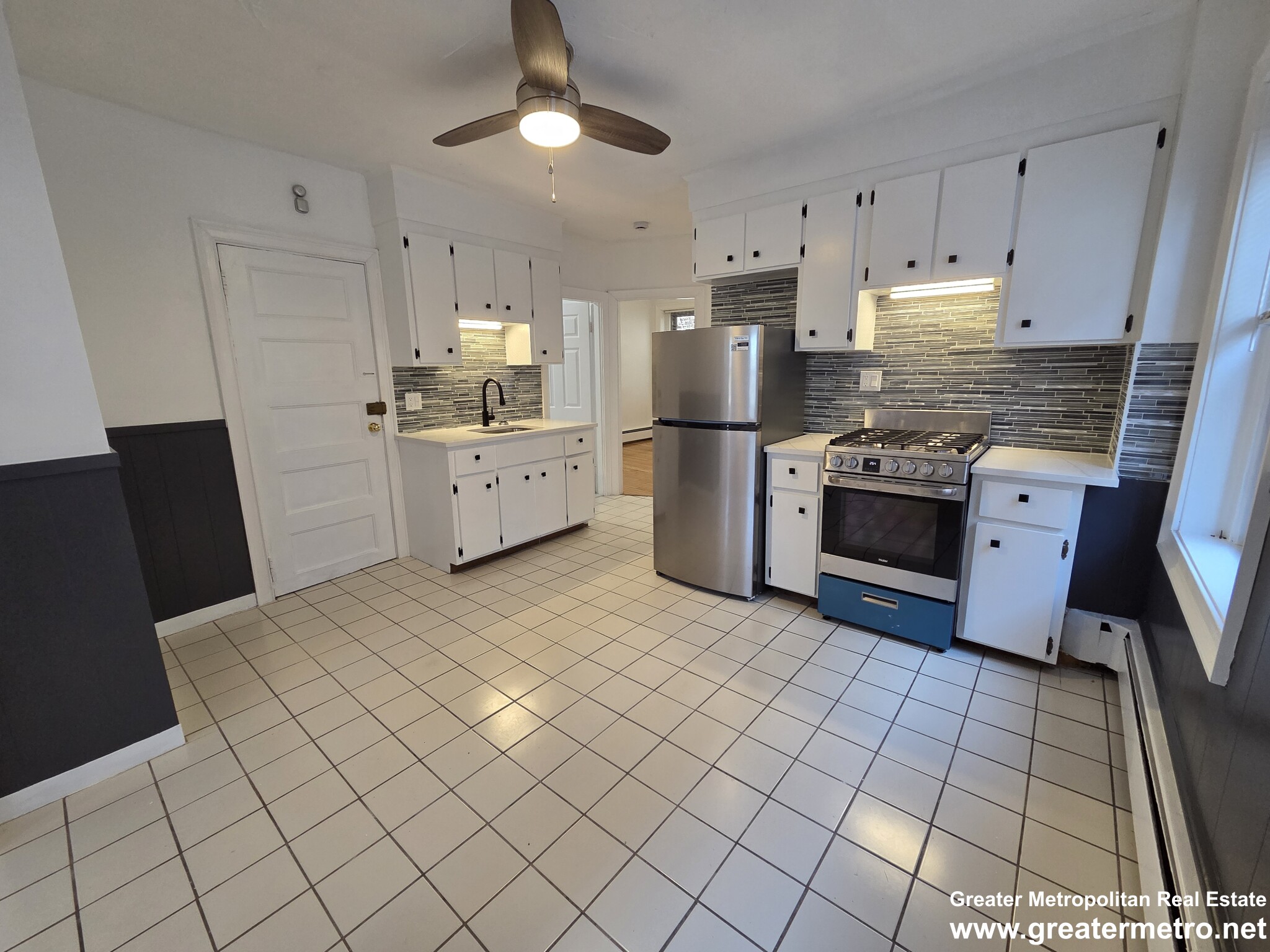 75 Charter St, North End