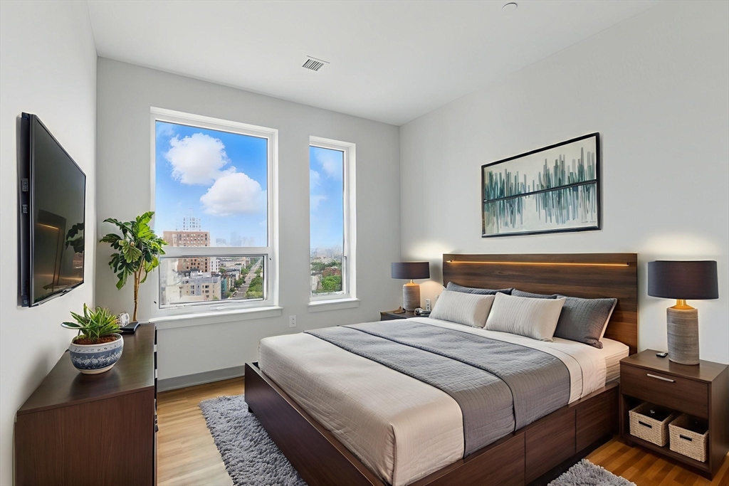 1170 Tremont St, South End