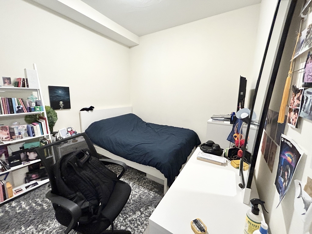 81 Amory St, Jamaica Plain