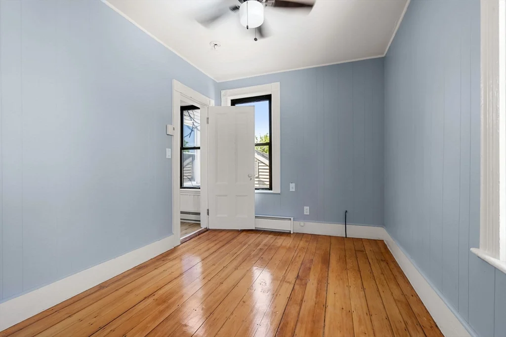 526 E 5th St, South Boston